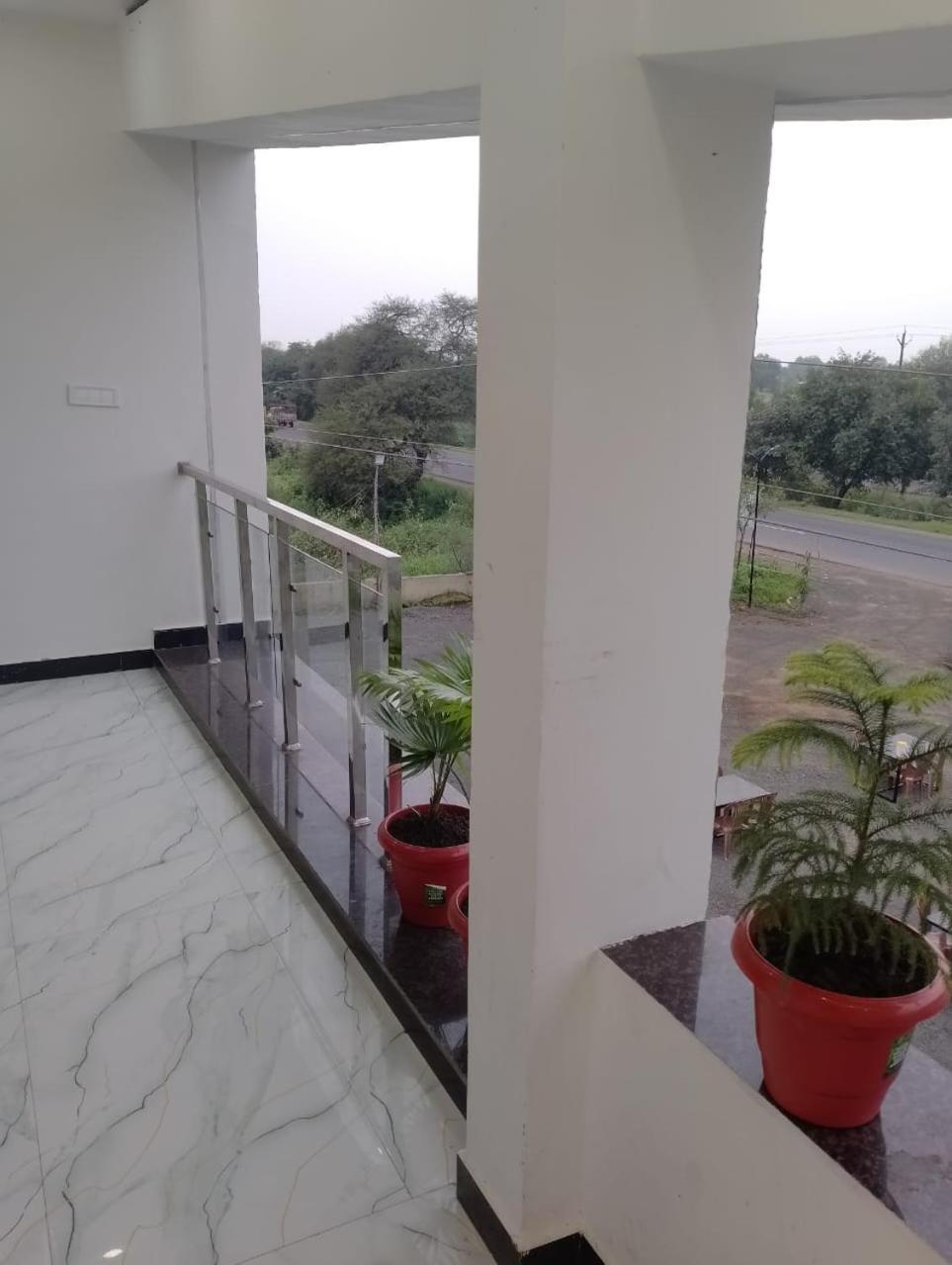 Hotel Moonlight & Restaurant Sehore Buitenkant foto