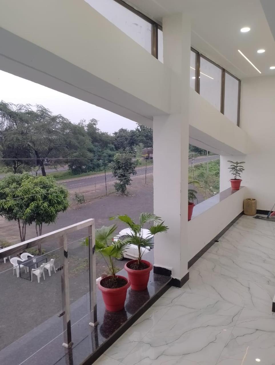 Hotel Moonlight & Restaurant Sehore Buitenkant foto
